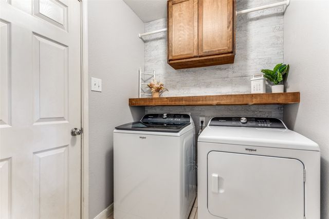 165 Buffalo Ridge Drive, Newark, TX 76071