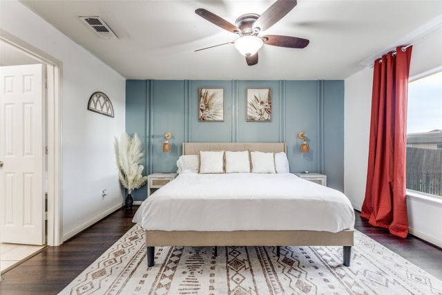 165 Buffalo Ridge Drive, Newark, TX 76071