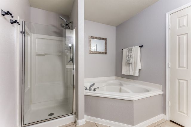 165 Buffalo Ridge Drive, Newark, TX 76071