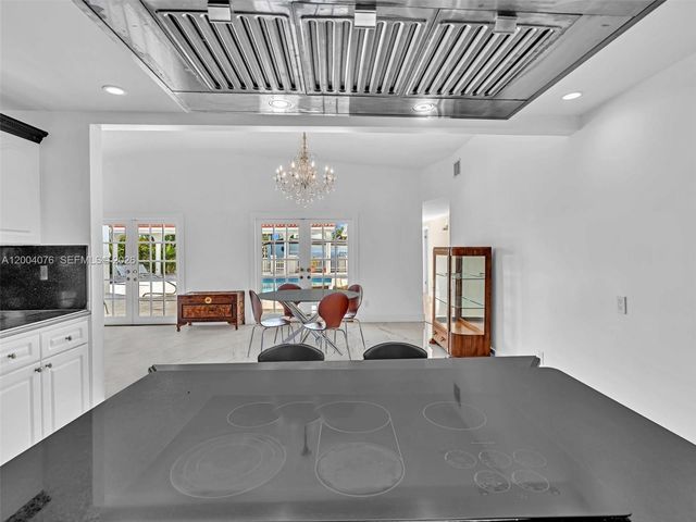 12904 Banyan Rd, North Miami, FL 33181