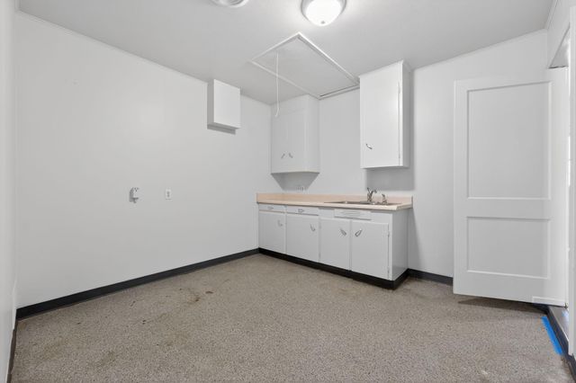 514 Hospital BLVD, Floresville, TX 78114