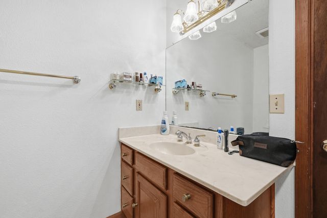 3 Krivik Court, Fort Walton Beach, FL 32547