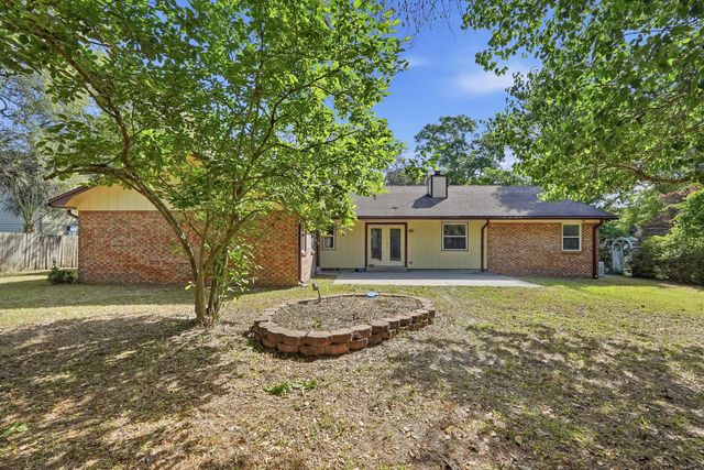 3 Krivik Court, Fort Walton Beach, FL 32547