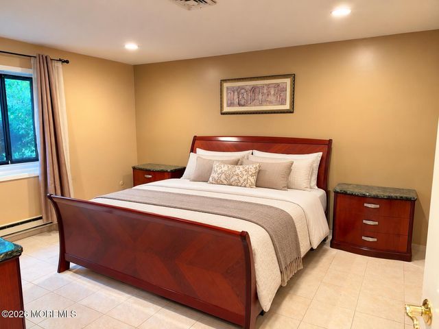 132 Amberly Drive B, Manalapan, NJ 07726