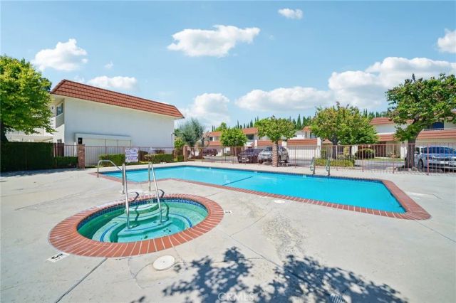 9950 Reseda Boulevard 7, Northridge, CA 91324