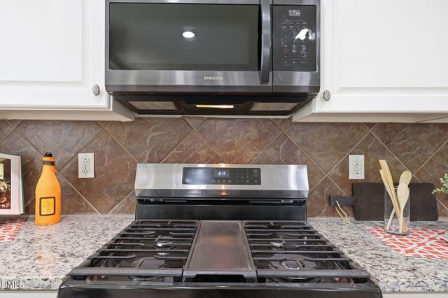 635 Piper Stream Circle, Cary, NC 27519