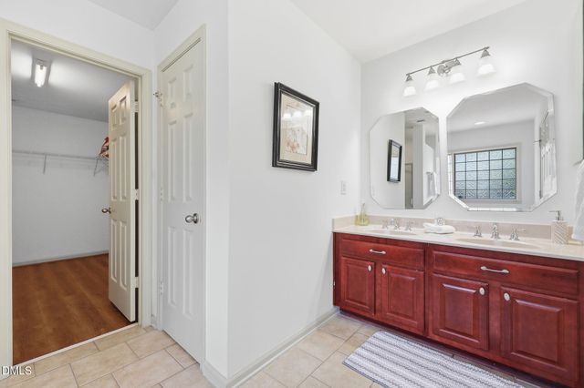 635 Piper Stream Circle, Cary, NC 27519