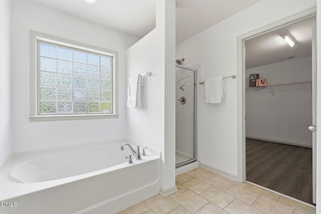 635 Piper Stream Circle, Cary, NC 27519