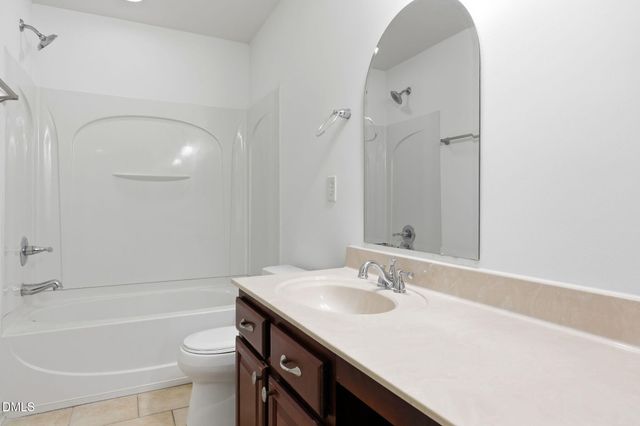 635 Piper Stream Circle, Cary, NC 27519