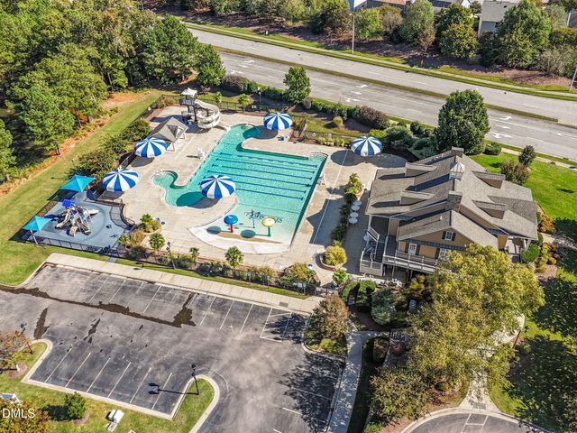 635 Piper Stream Circle, Cary, NC 27519