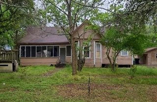 2816 Avenue G, Bay City, TX 77414