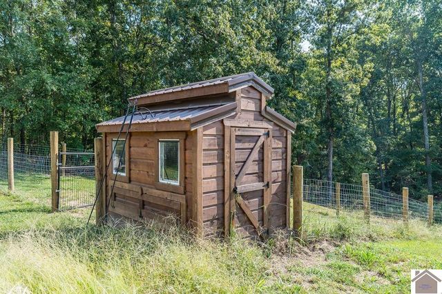 14396 South Rd, Cadiz, KY 42211