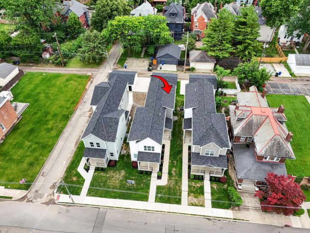 977 Oak Street, Columbus, OH 43205