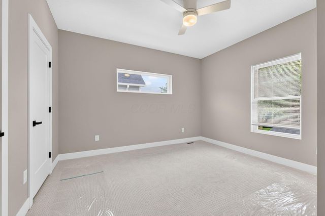977 Oak Street, Columbus, OH 43205