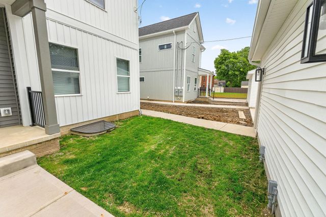 977 Oak Street, Columbus, OH 43205