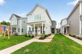 977 Oak Street, Columbus, OH 43205