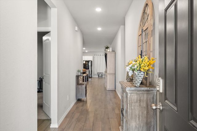 8201 Tomcat Trail, Godley, TX 76044