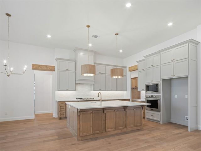 3004 Fortuna Drive, Norman, OK 73072