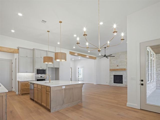 3004 Fortuna Drive, Norman, OK 73072