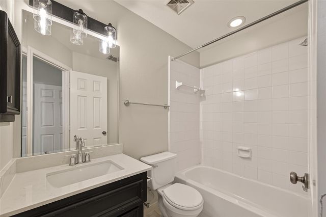 2250 La Branch Street, Houston, TX 77002