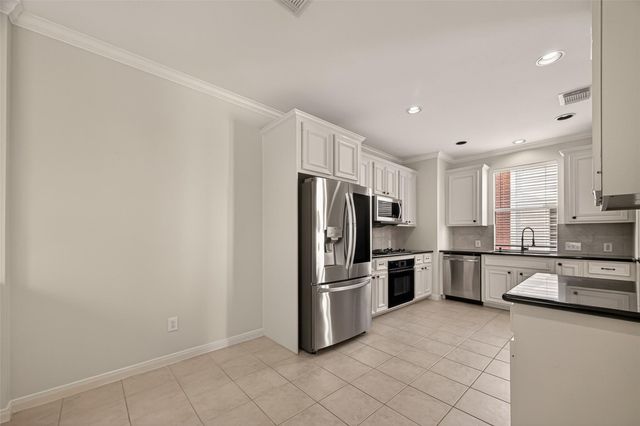 2250 La Branch Street, Houston, TX 77002