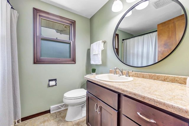 1125 STINE WAY, De Pere, WI 54115