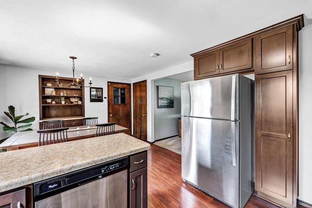 1125 STINE WAY, De Pere, WI 54115