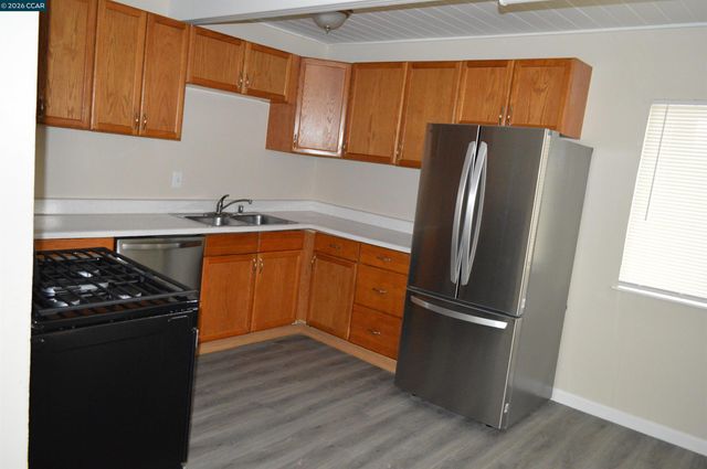 93 Beach Dr, Bay Point, CA 94565