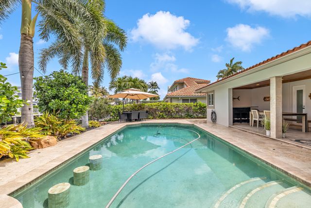 2471 NE 46th Street, Lighthouse Point, FL 33064