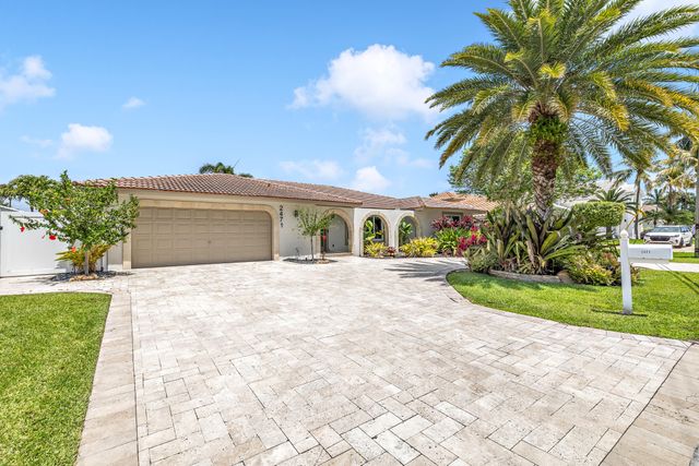 2471 NE 46th Street, Lighthouse Point, FL 33064