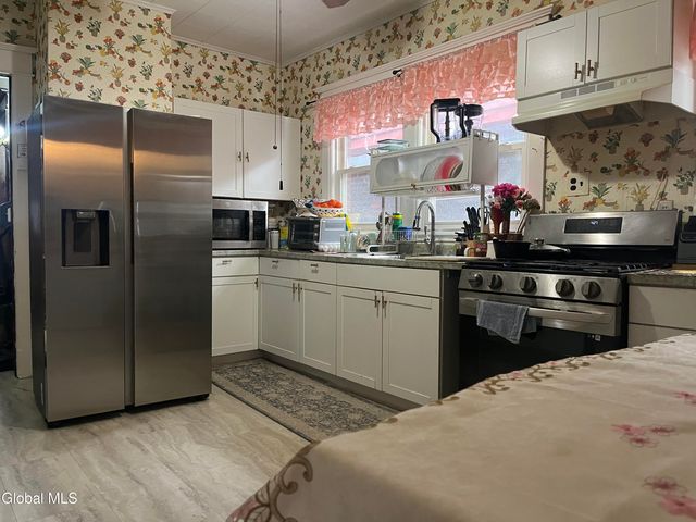 180 Delaware Avenue, Albany, NY 12209