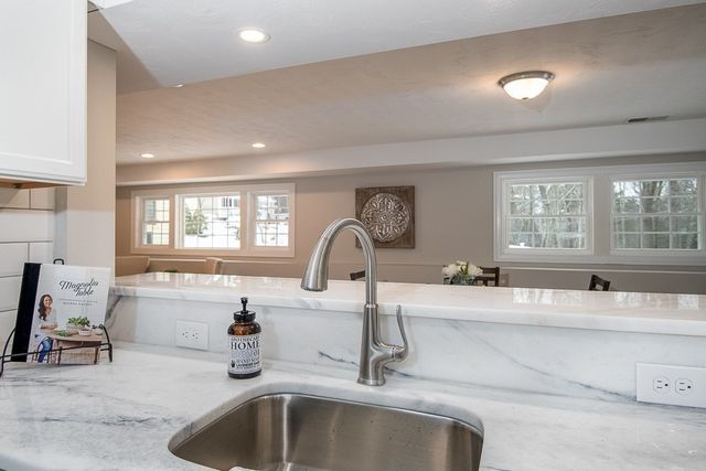 84 Kendall Rd, Holden, MA 01522