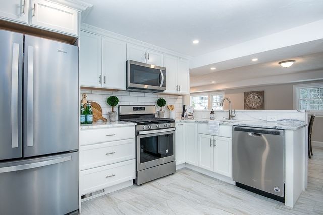 84 Kendall Rd, Holden, MA 01522