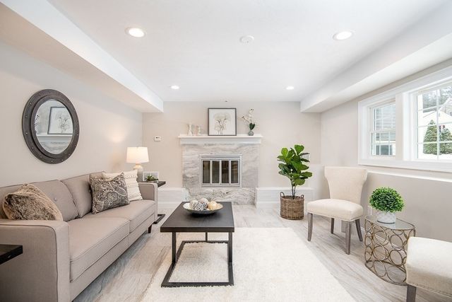 84 Kendall Rd, Holden, MA 01522