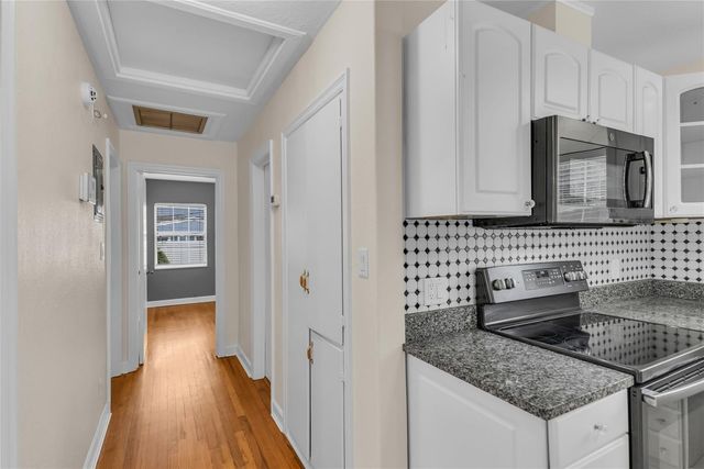 1124 EDGEWATER COURT, Orlando, FL 32804