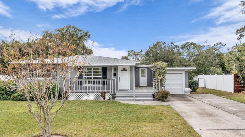 1124 EDGEWATER COURT, Orlando, FL 32804