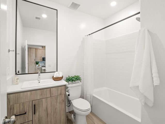 602 W Mahogany Lane, Clovis, CA 93612