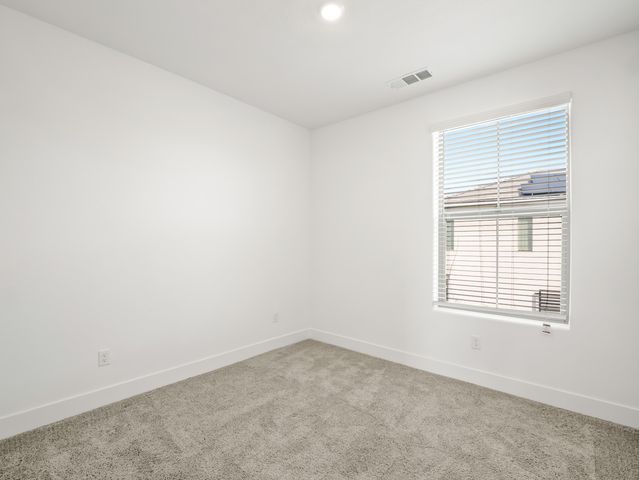 602 W Mahogany Lane, Clovis, CA 93612