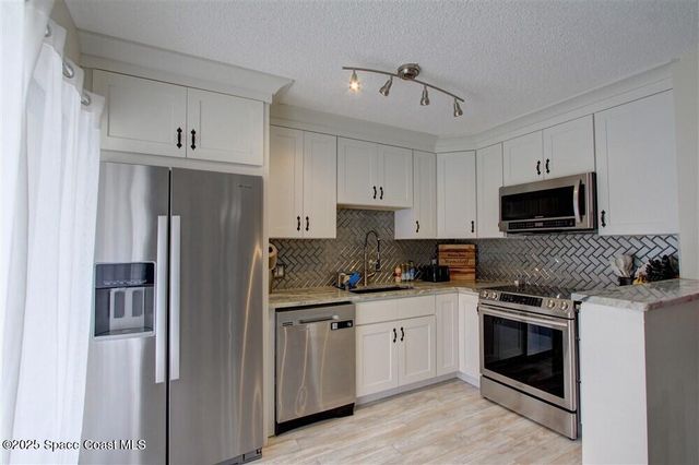 1717 Patty Circle NE, Palm Bay, FL 32905