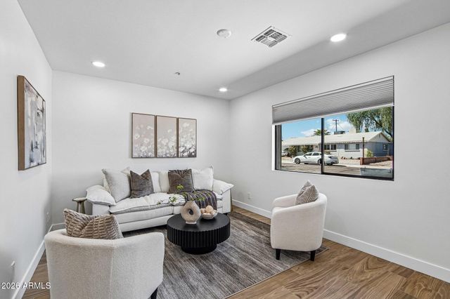 7437 E POLK Street, Scottsdale, AZ 85257