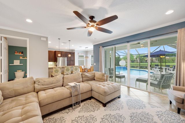 8396 Calabria Lakes Drive, Boynton Beach, FL 33473