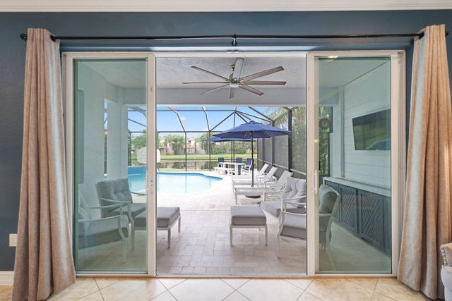 8396 Calabria Lakes Drive, Boynton Beach, FL 33473