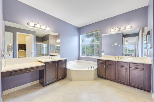 8396 Calabria Lakes Drive, Boynton Beach, FL 33473