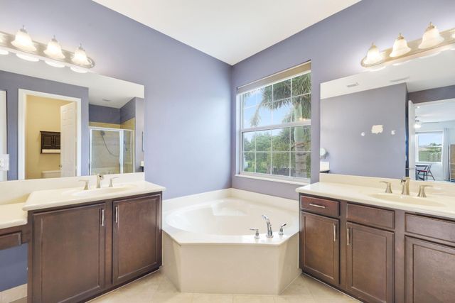 8396 Calabria Lakes Drive, Boynton Beach, FL 33473