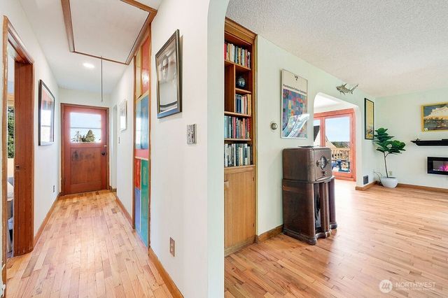 1106 Madison Street, Port Townsend, WA 98368