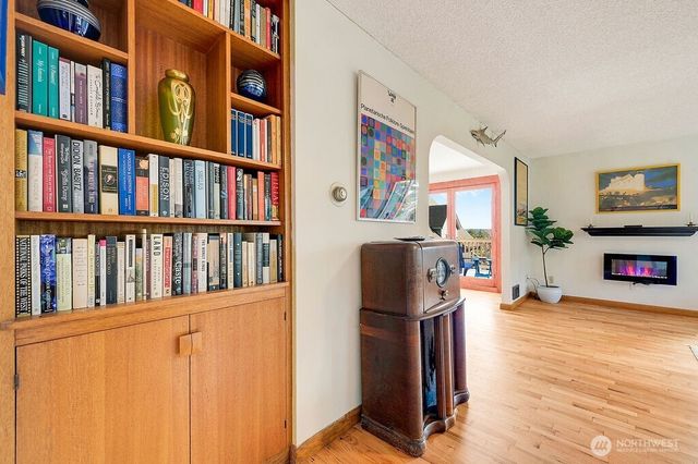 1106 Madison Street, Port Townsend, WA 98368