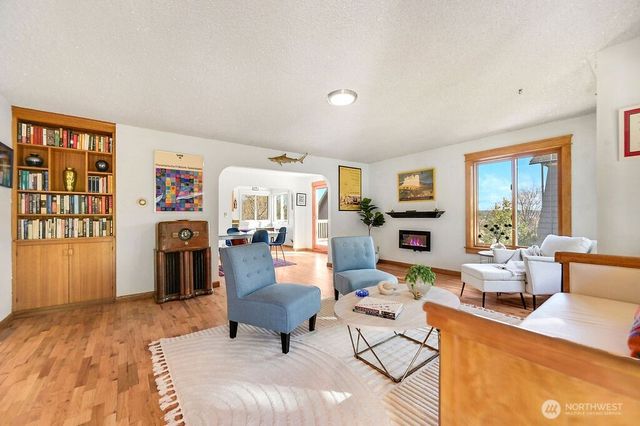 1106 Madison Street, Port Townsend, WA 98368