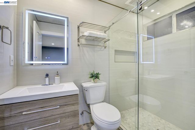 19029 Carlton Ave, Castro Valley, CA 94546