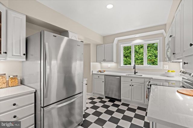 5511 BRADLEY BLVD, Bethesda, MD 20814