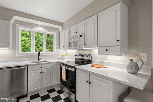 5511 BRADLEY BLVD, Bethesda, MD 20814
